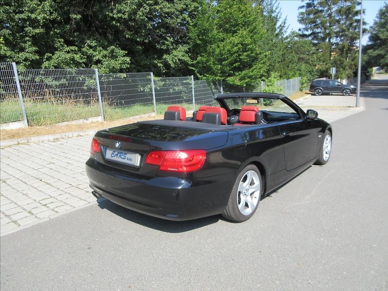 BMW Řada 3 325i 160Kw, Navi, 97 tis. Km. - fotka 17 z 42