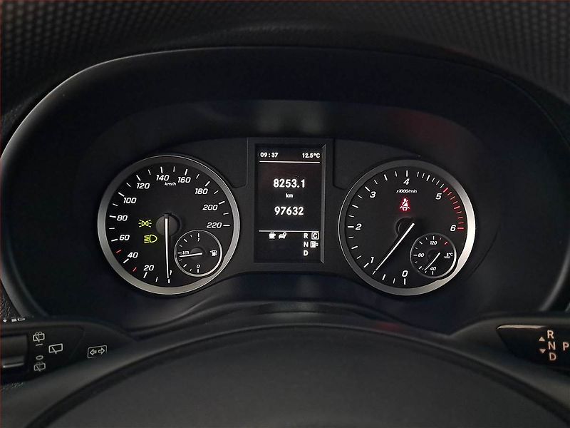 Mercedes-Benz Vito (2021) Select 119 CDI, Bus, 8Míst, ČR - fotka 11 z 18