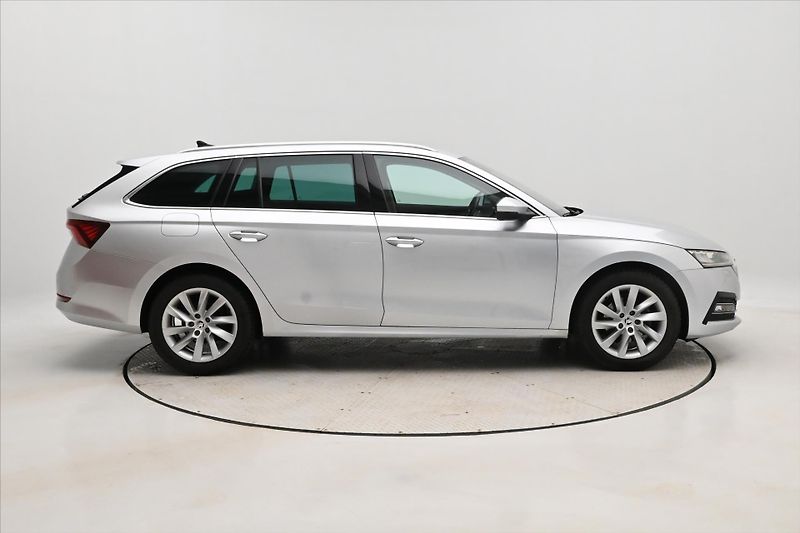 Škoda Octavia 2,0 TDI 85 kW Ambition Záruka - fotka 4 z 30