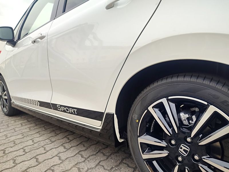 Honda Jazz (2026) SPORT + 1.5eHEV 122k AKCE !!! - fotka 32 z 35