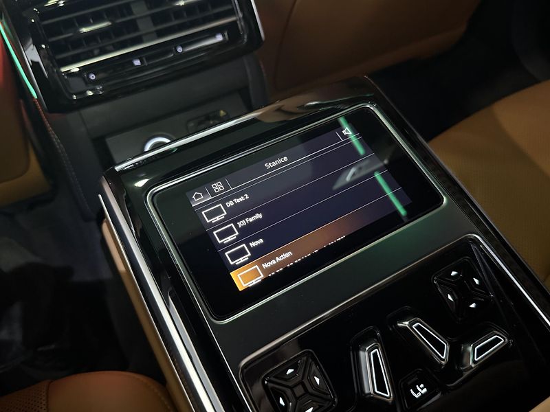 Audi S8 B&O-Adv. Carbon Matrix Pano TV - fotka 16 z 52