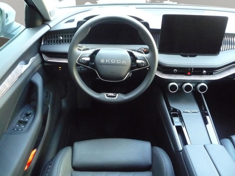 Škoda Superb (2025) 2,0TDi 110kW DSG L&K - fotka 11 z 14