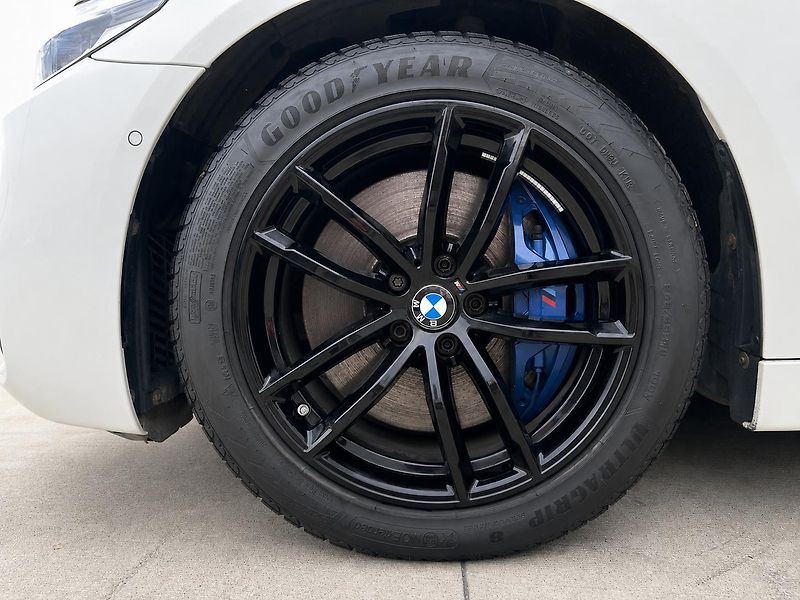 BMW Řada 5 540d xDrive M-Sport - fotka 29 z 29
