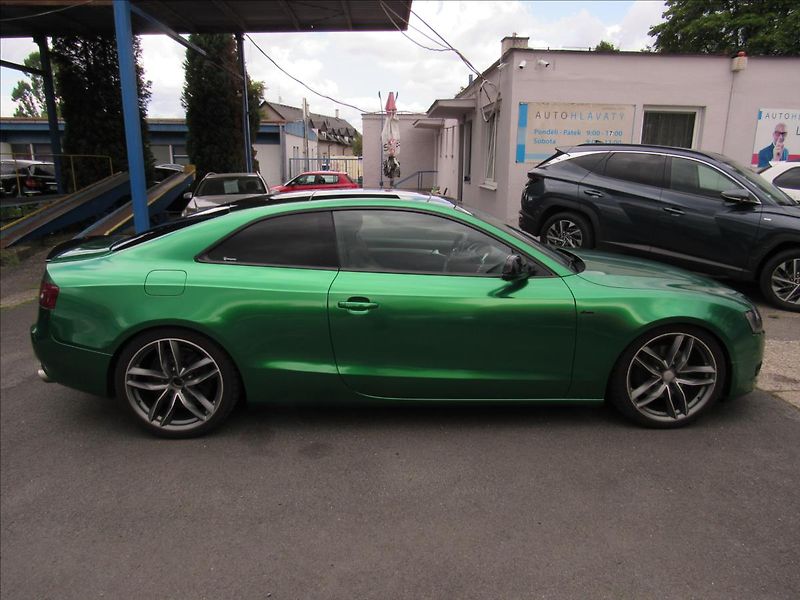 Audi A5 3,0 TDi 176kW Manuál Quattro - fotka 8 z 30