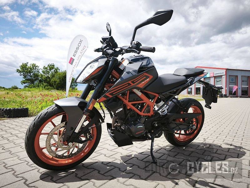 KTM 125 Duke (2023) - fotka 3 z 11