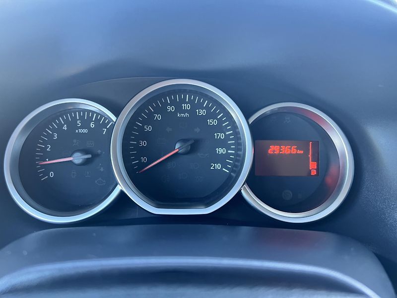 Dacia Sandero 1.0SCe KAMERA PŮVOD ČR 1.MAJ. - fotka 17 z 42