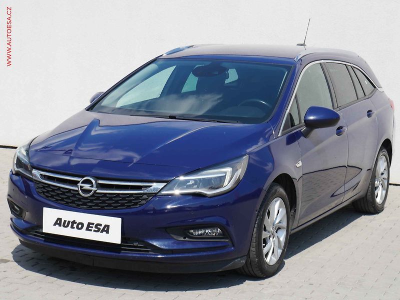 Opel Astra (2016) 1.6CDTi, AC, kamera - fotka 3 z 20