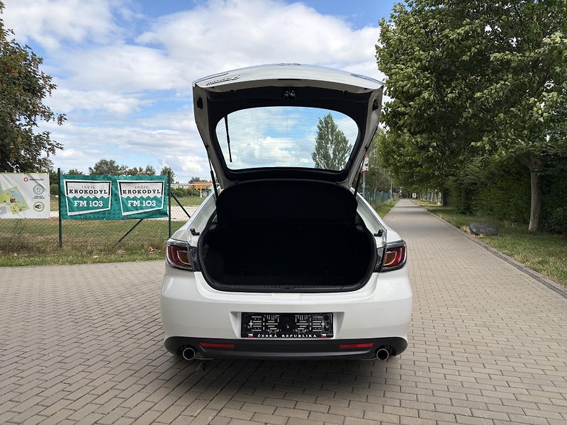 Mazda 6 2.0 90th Anniversary - fotka 18 z 31