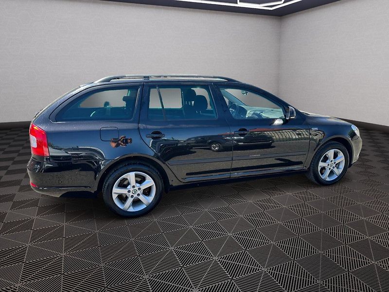 Škoda Octavia (2012) 2,0TDI 103kw  Family - fotka 8 z 28