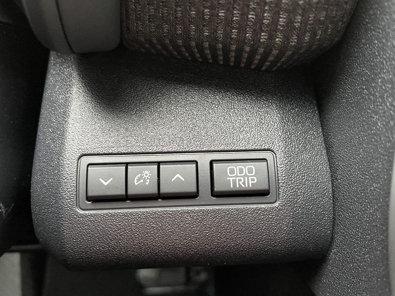 Toyota bZ4X Electric 2x4 150kW 204k - fotka 28 z 34