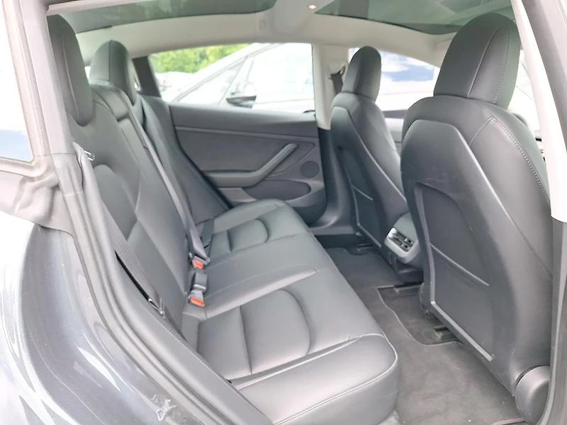 Tesla Model 3 (2021)  RWD Refresh LFP - fotka 6 z 7