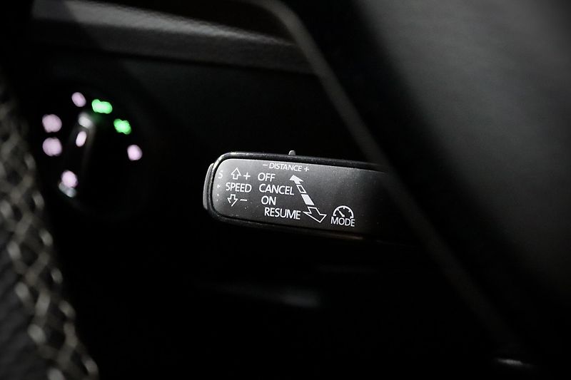 Škoda Superb 2.0 TSI 162 kW DSG Sportline - fotka 24 z 50
