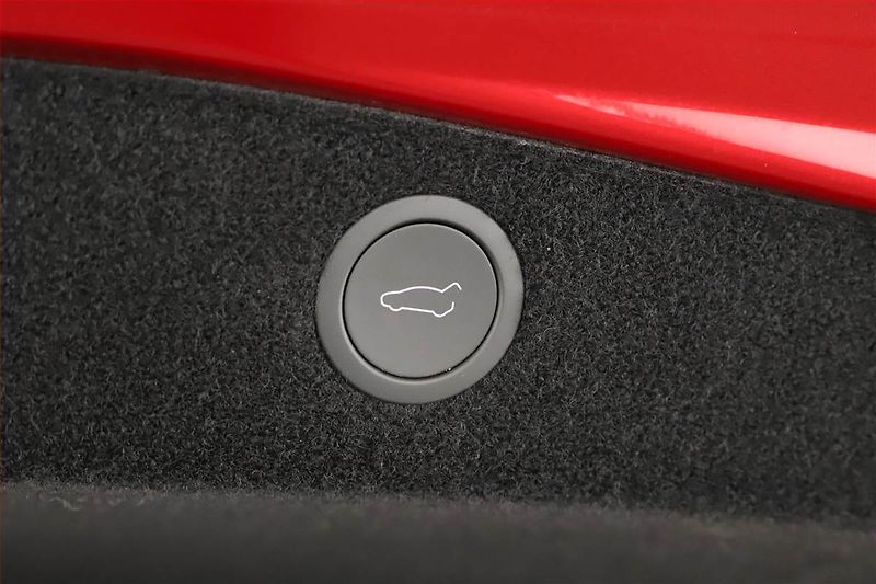 Tesla Model 3 (2023) Long Range 4WD 79kWh, SoH 95% - fotka 25 z 27
