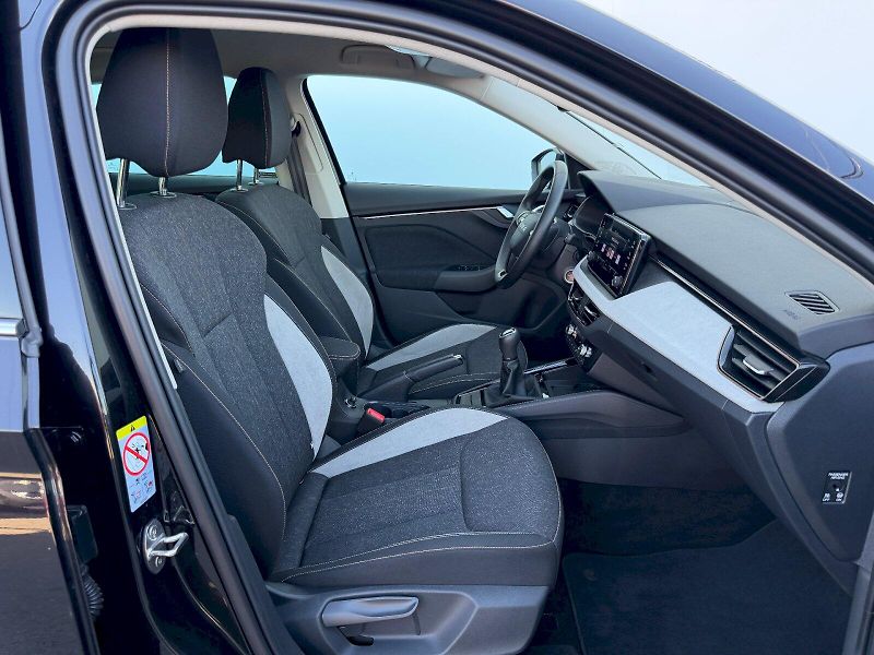 Škoda Scala (2025) 1.5 TSI 110kW Top Selection - fotka 30 z 35