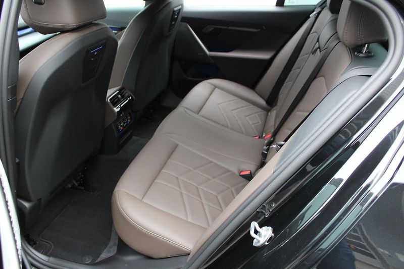 BMW Řada 5 540d xDrive Sedan - fotka 20 z 23