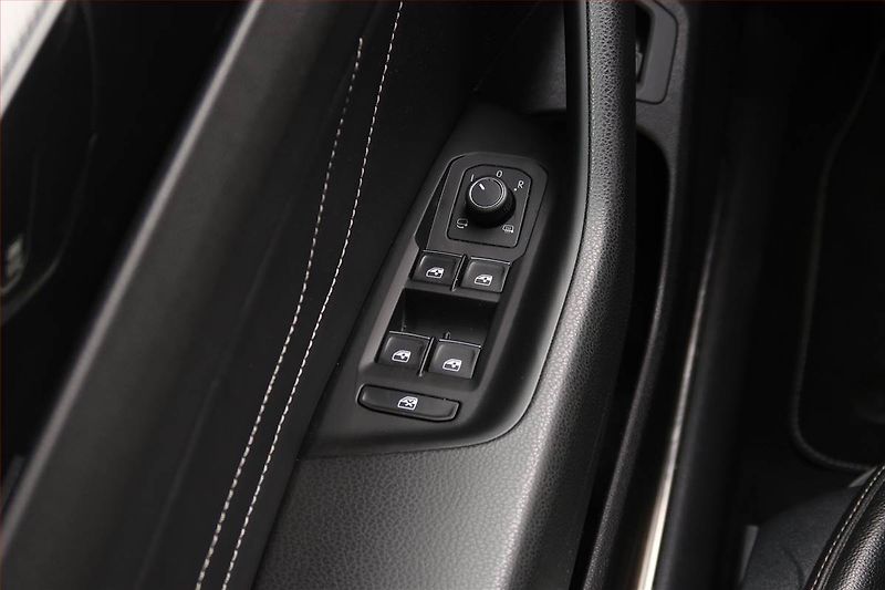 Volkswagen Arteon (2021) R-line 2.0 TDI - fotka 20 z 23