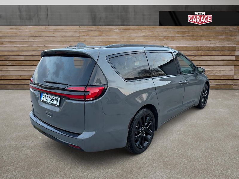 Chrysler Pacifica (2022) +DPH+PENTASTAR+NIGHT EDITION+ - fotka 2 z 18