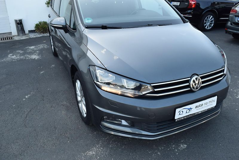 Volkswagen Touran (2017) 1.4TSI 110kw CLBMT NAVI TAŽNÉ - fotka 4 z 48