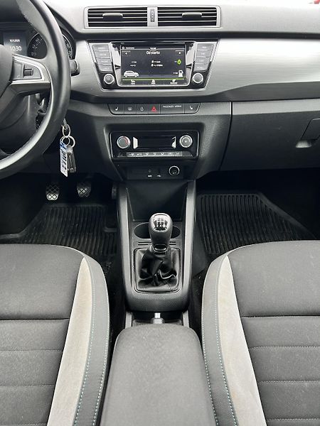Škoda Fabia JOY 1.0MPi 55kw KLIMA NAVI ALU - fotka 20 z 47