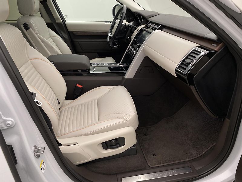 Land Rover Discovery TD6 HSE AWD AUT 7míst - fotka 21 z 44