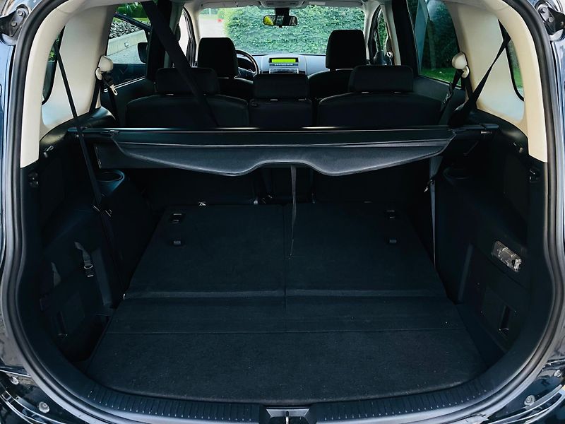 Mazda 5 1.8i BENZIN 7MÍST MAN VÝHŘEV - fotka 19 z 33