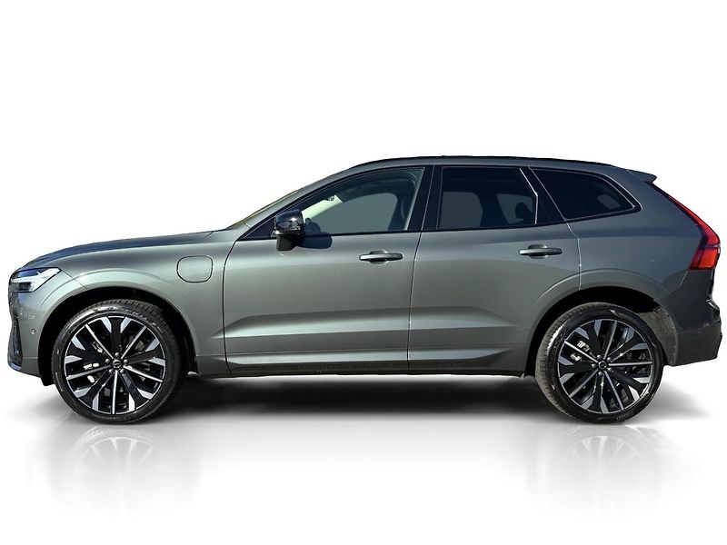 Volvo XC60 T8 AWD ULTRA DARK / B&W VZDUCH - fotka 2 z 57