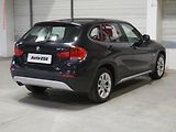 BMW X1 (2010) 2.0 D xDrive18d, AC, park - náhled 3