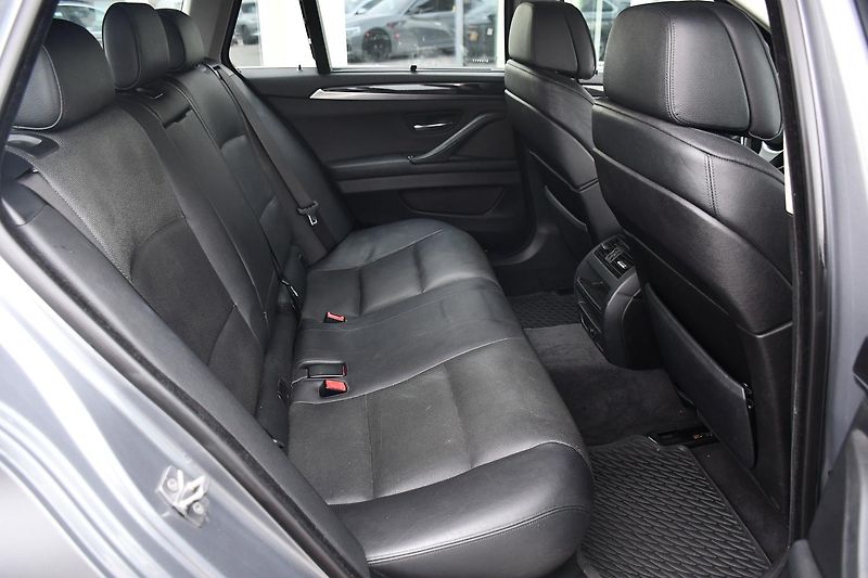 BMW Řada 5 530d xDrive ČR 2xKOLA - fotka 16 z 47
