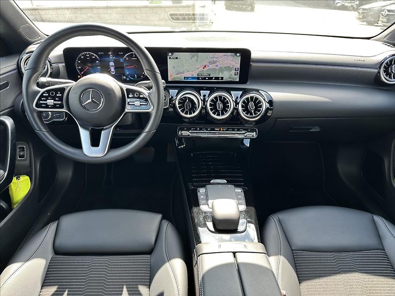 Mercedes-Benz CLA 200d progressive - fotka 9 z 14