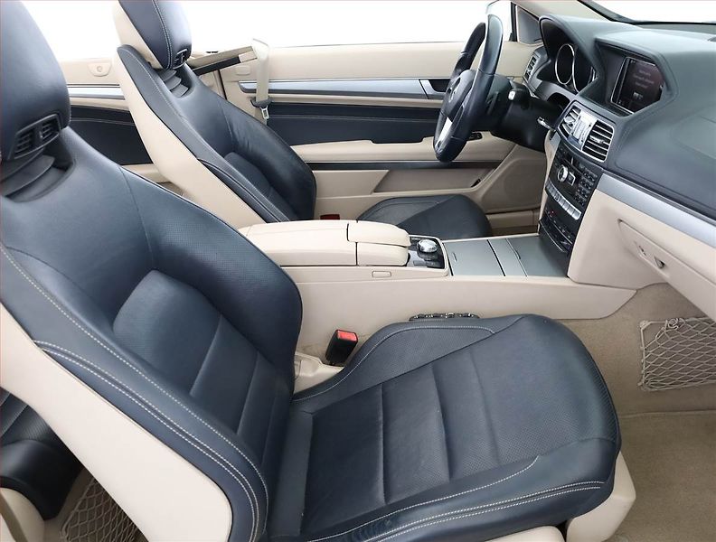 Mercedes-Benz Třídy E (2014) E 250 BlueTEC, Automat, Kůže - fotka 7 z 22