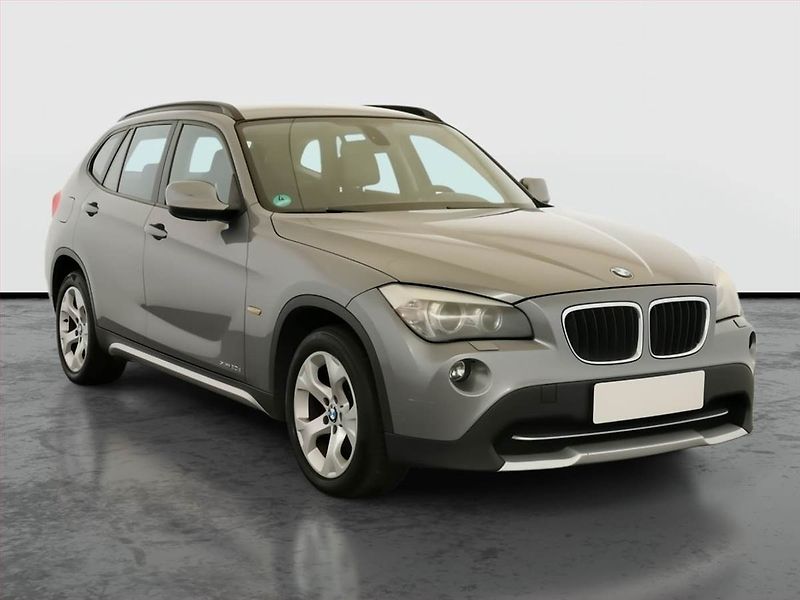 BMW X1 (2011) xDrive20d, 4X4, Xenony - fotografie inzerátu