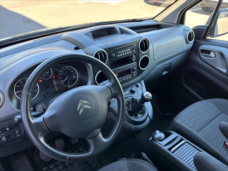Citroën Berlingo 1,6 BlueHDI  ČR, 1.maj. - fotka 15 z 25