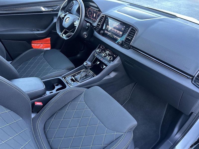 Škoda Karoq (2024) 2.0 TSI 4x4 DSG Sportline - fotka 9 z 33
