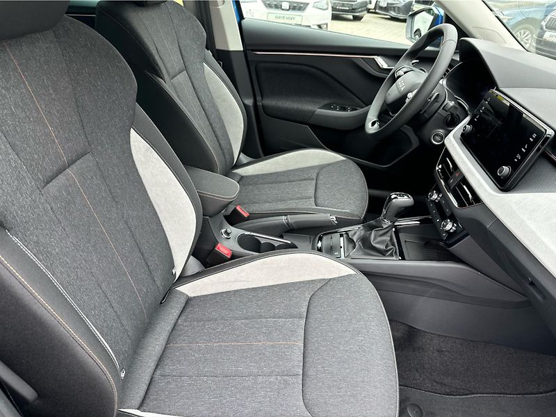 Škoda Scala Top Selection 1,0TSi 81kW AMBI - fotka 18 z 21