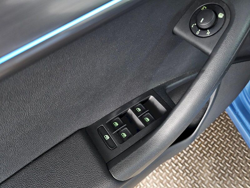 Škoda Octavia (2018) 1.6TDI 85kW  STYLE - fotka 23 z 26