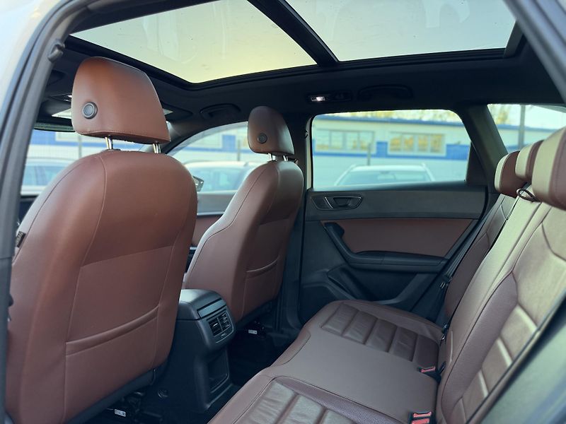 Seat Ateca Excellence, 4x4, Tažné - fotka 10 z 21