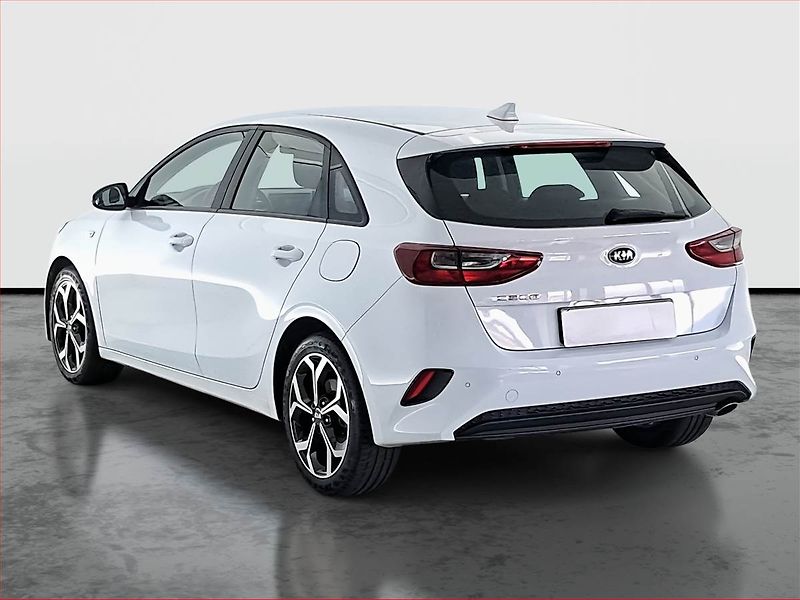 Kia Ceed (2021) 1.0 T-GDI, Serv.kniha - fotka 4 z 17
