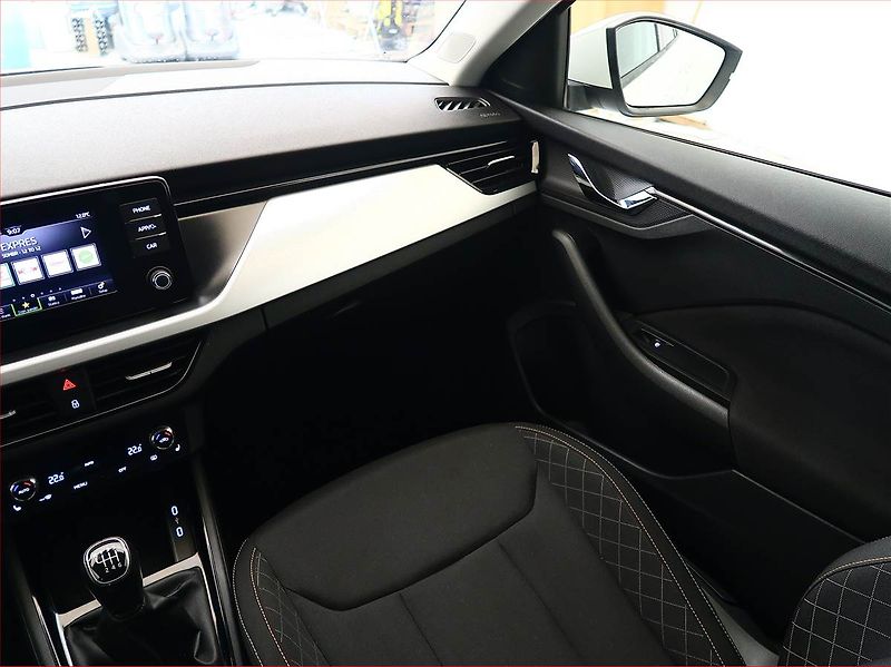 Škoda Scala (2019) Ambition 1.6 TDI, Tempomat - fotka 8 z 16