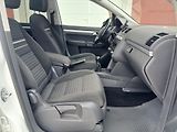 Volkswagen Touran 2.0 TDi - náhled 16
