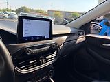 Ford Kuga 4x4 2,5HEV VIGNALE TOP VÝBAVA - náhled 16