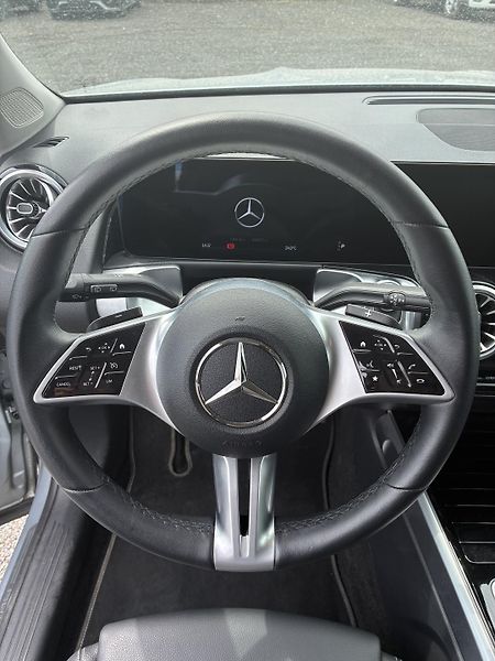 Mercedes-Benz GLB (2024) 200d  - fotka 9 z 14