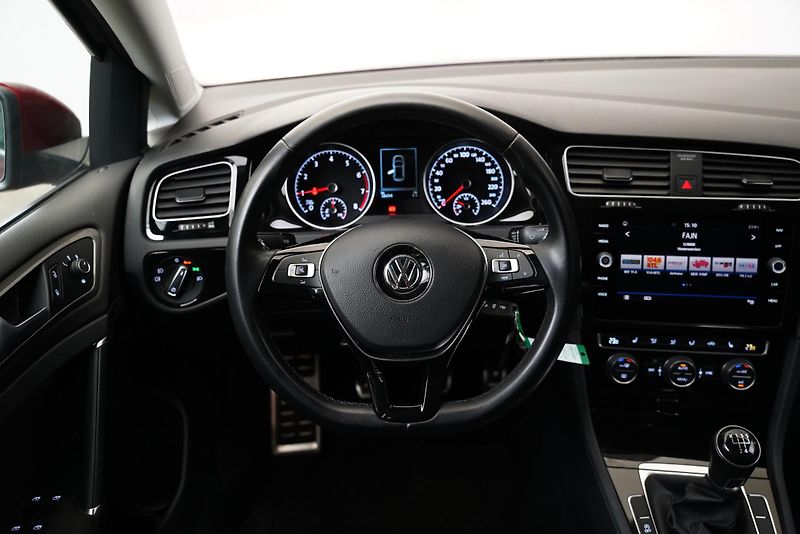 Volkswagen Golf - fotka 5 z 11