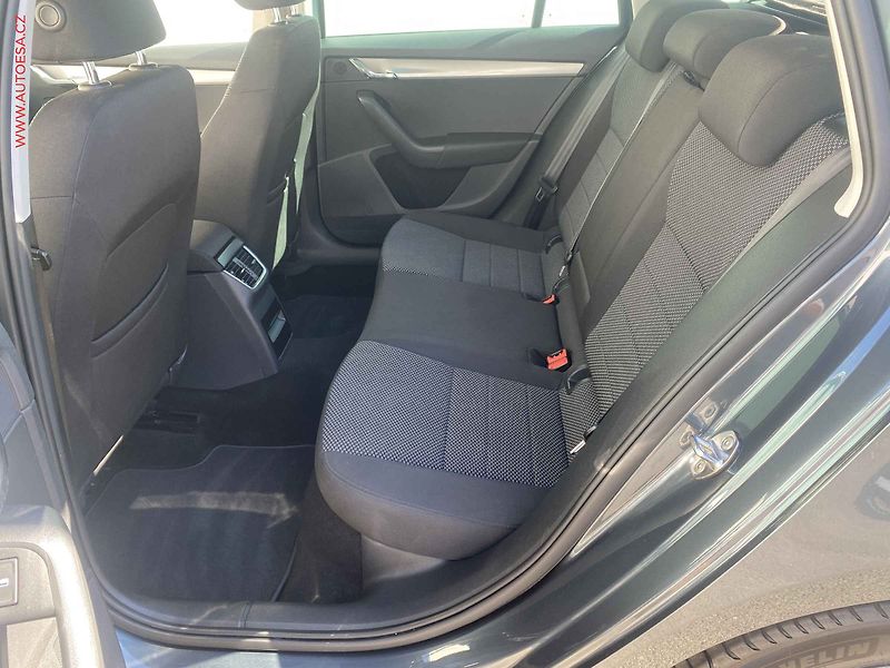Škoda Octavia (2014) 1.2 TSi, Ambition, +kola - fotka 10 z 17