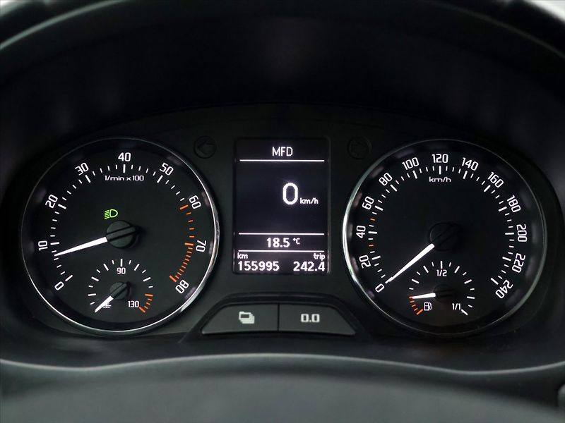 Škoda Fabia 1,2 TSI 63kW Ambition Klima - fotka 17 z 35
