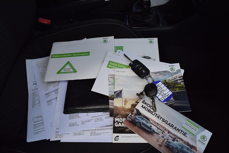 Škoda Rapid (2014) 1.2TSI 63kw AMBITION PANO OPS - fotka 50 z 50