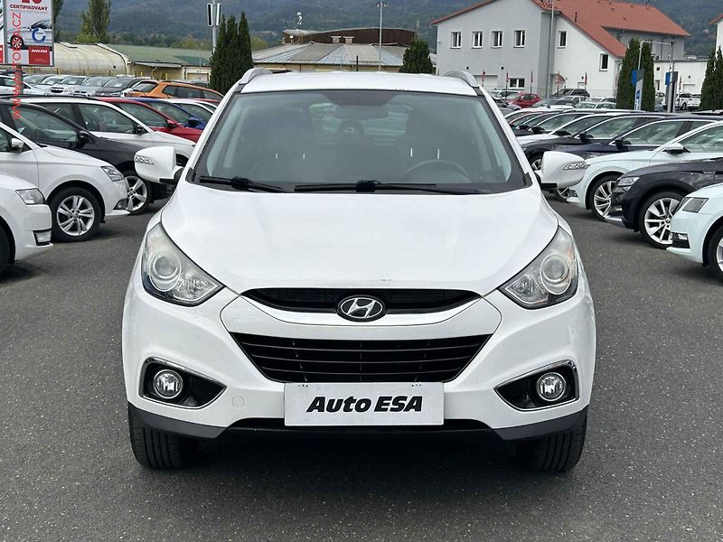 Hyundai ix35 (2011) 2.0 GDi AC, výhřev - fotka 2 z 17