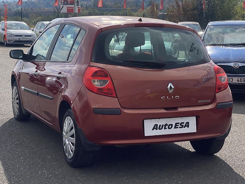 Renault Clio (2008) 1.2 i, ČR, Temp.STK1/27 - fotka 4 z 20