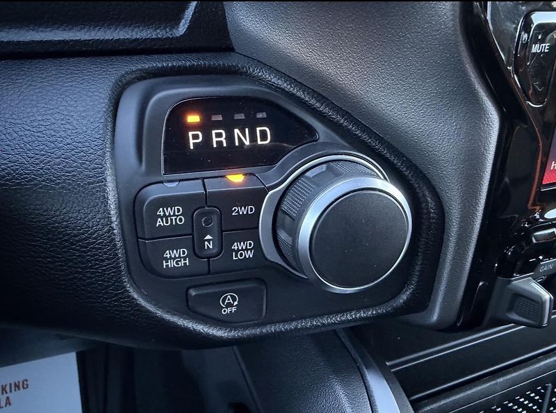 Dodge RAM (2026) +HEMI+DPH+OFFROAD PAKET+ - fotka 24 z 25
