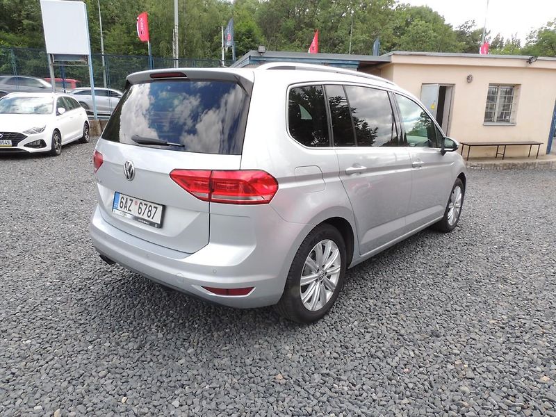 Volkswagen Touran (2018) 1.4TSi,110kw,7míst,Top výbava, - fotka 7 z 55