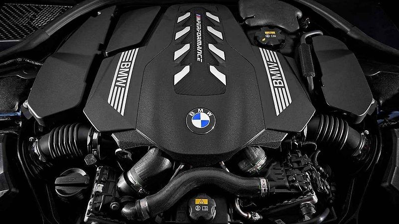 BMW řady 8.